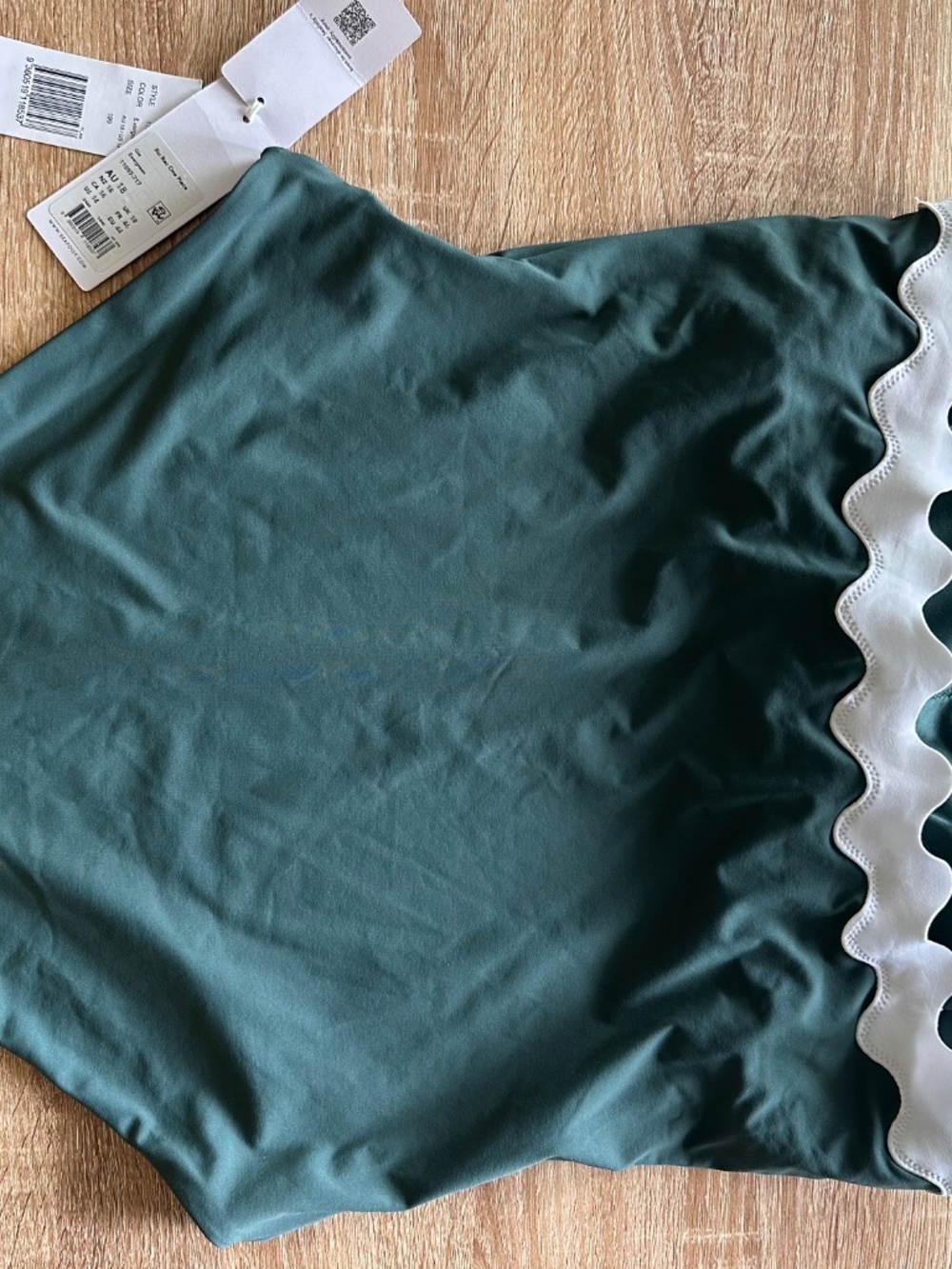 Seafolly Sea Dive Gia Bandeau Green One Piece Swimsuit - Picture 10 of 11